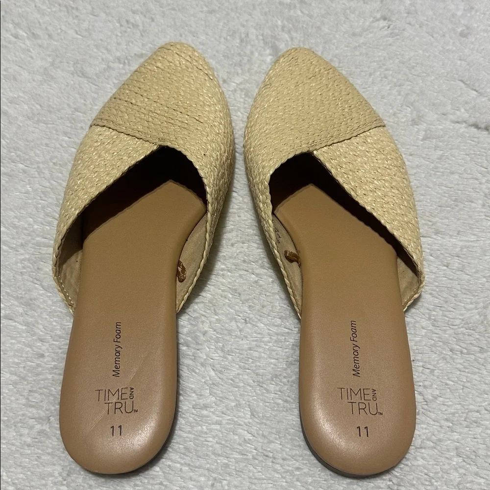 Time & Tru | size 11 | raffia mules - Picture 4 of 6